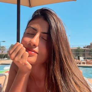 Meet your Posher, Priscila